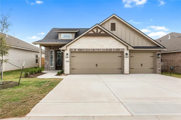 $382,900 | 6110 Pocono Drive, College Station, TX 77845