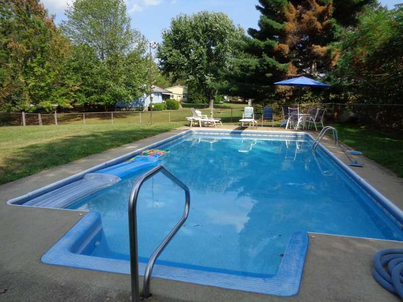 1182 East Lake Road Transfer, PA 16154 - Photo 14 of 14 Swimming Pool/Hot Tub/Sauna.