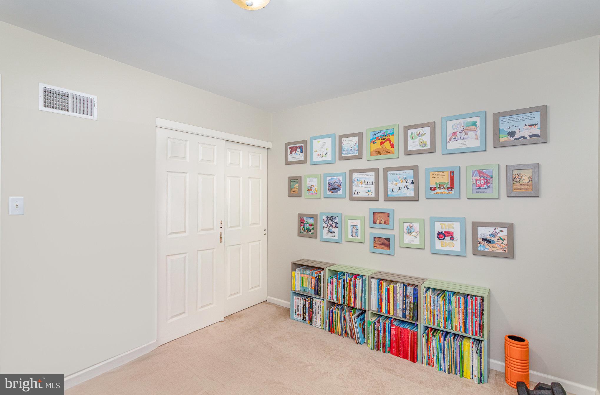 212 Deerfield Lane Lititz, PA 17543 - Photo 24 of 33