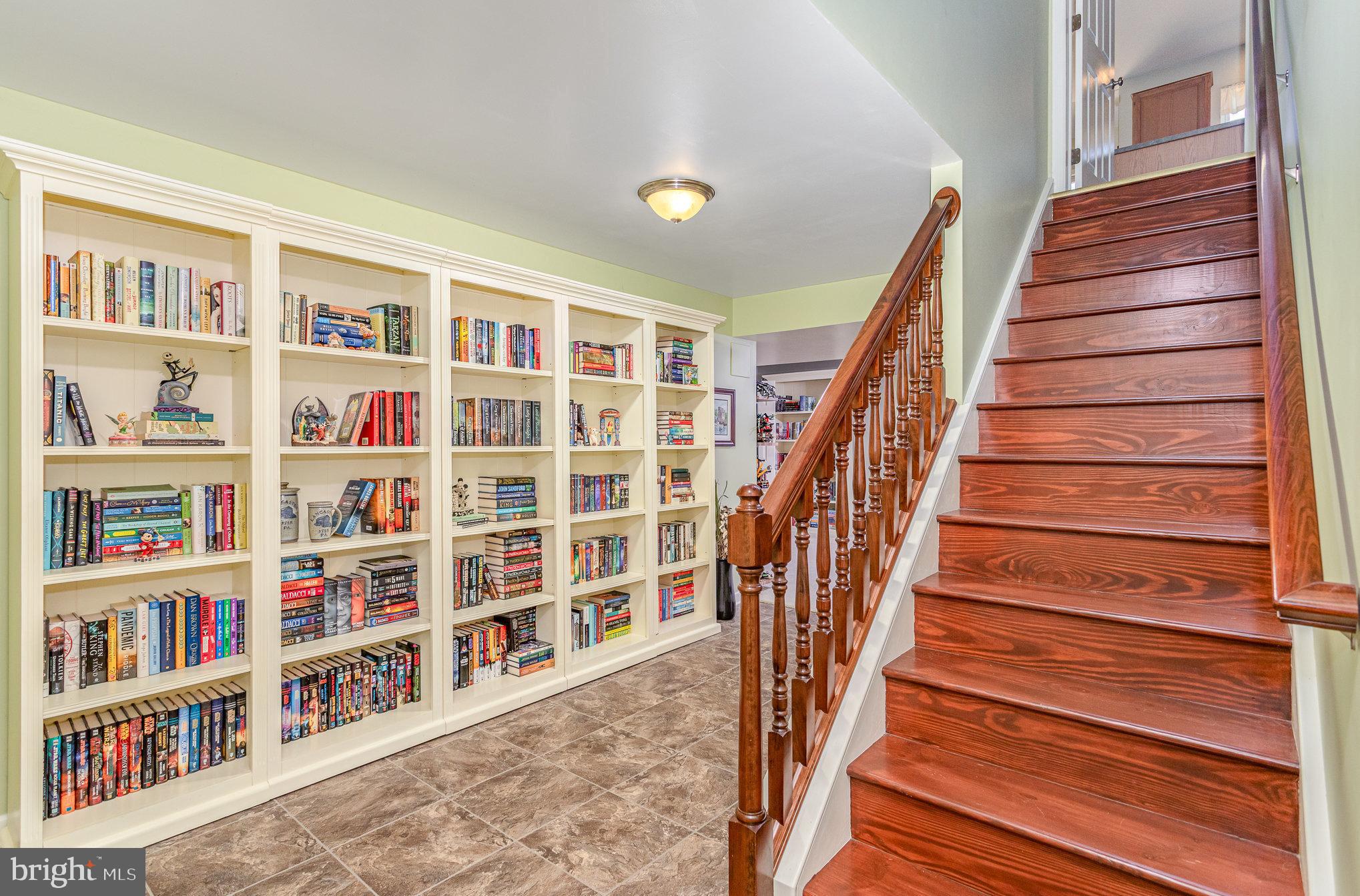 212 Deerfield Lane Lititz, PA 17543 - Photo 26 of 33