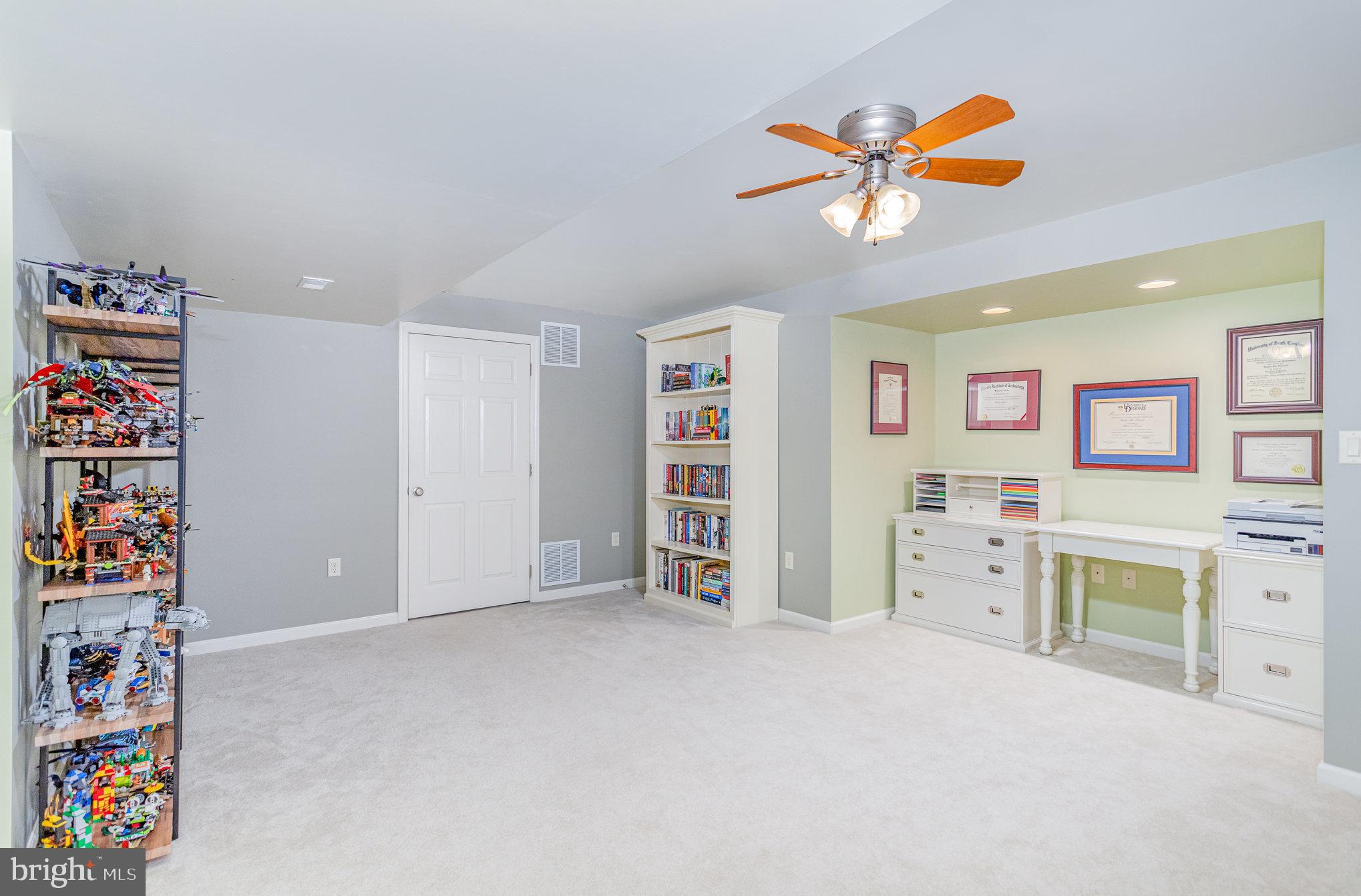 212 Deerfield Lane Lititz, PA 17543 - Photo 27 of 33