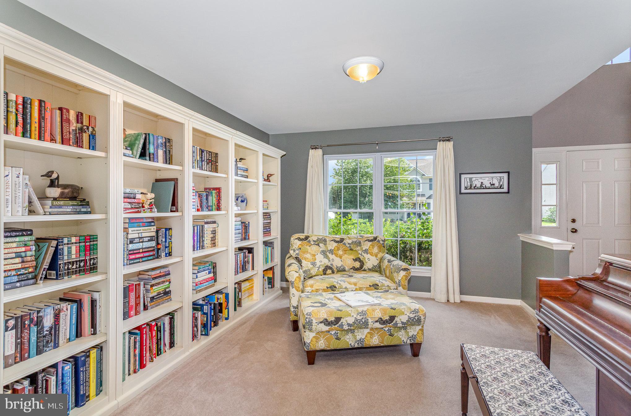 212 Deerfield Lane Lititz, PA 17543 - Photo 6 of 33