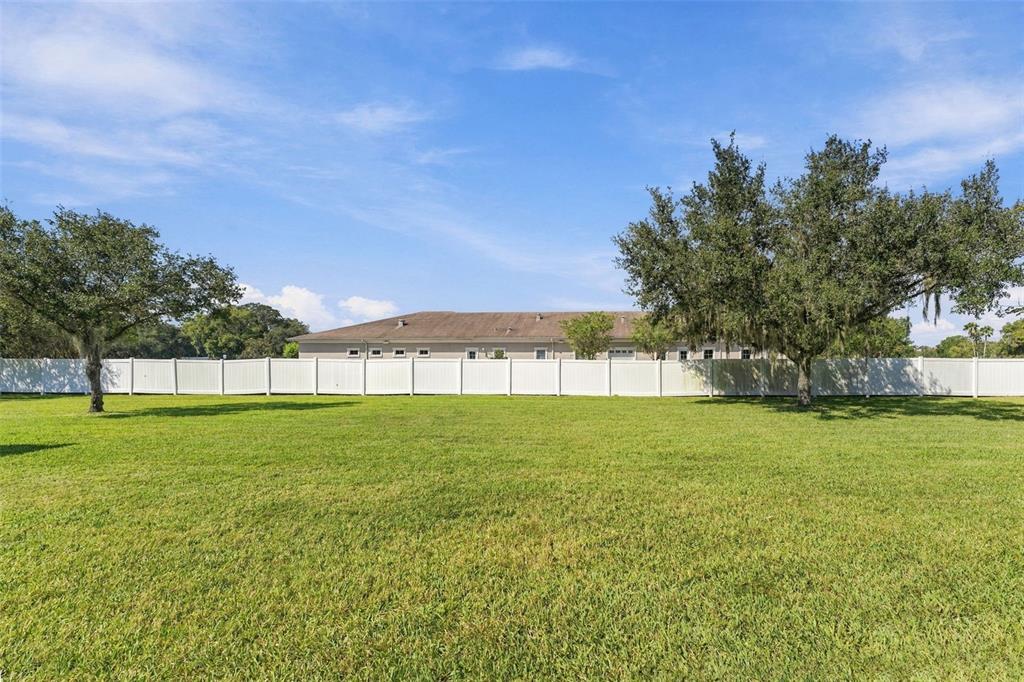 2333 Tanbark Ridge Place Plant City, FL 33563 - Photo 32 of 46 Gallery Image 32
