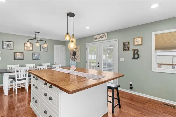$310,000 | 1211 Park Avenue, Cameron, MO 64429