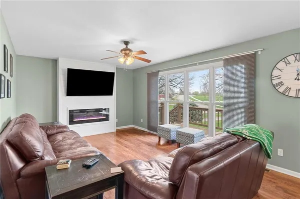 $310,000 | 1211 Park Avenue, Cameron, MO 64429