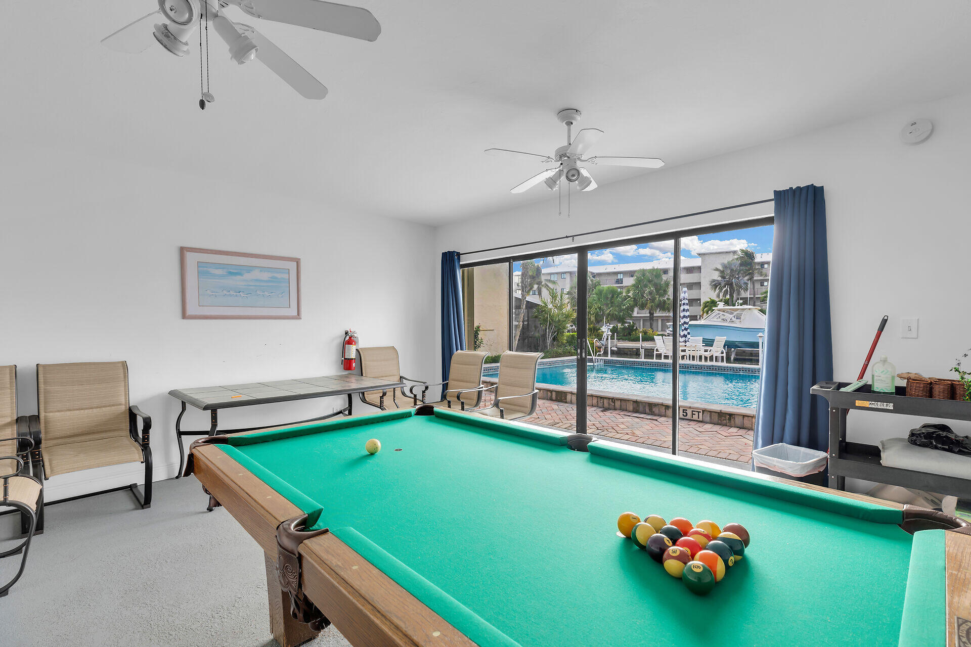 423 Sombrero Beach Road, Unit 9 Marathon, FL 33050 - Photo 31 of 42 Clubhouse with Pool Table