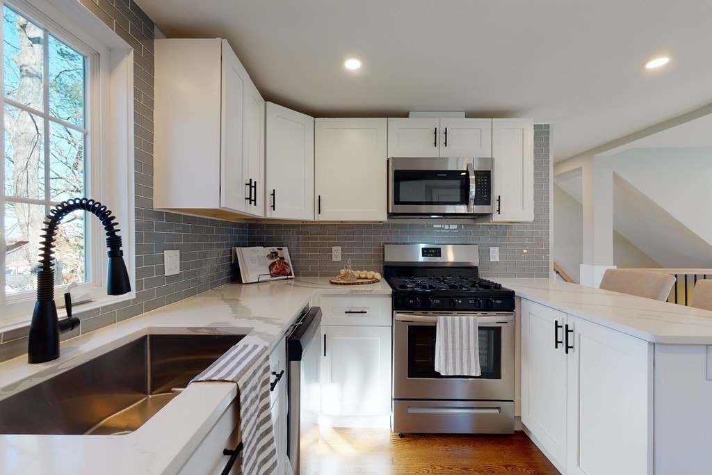 199 College Farm Road Waltham, MA 02451 - Photo 11 of 42 Gallery Image 11