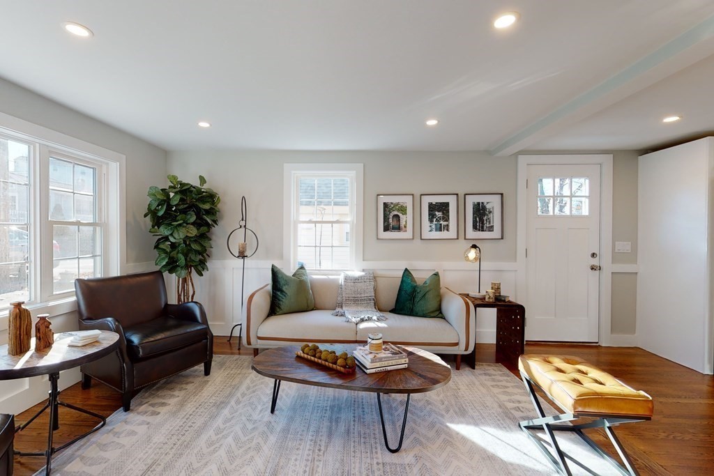 199 College Farm Road Waltham, MA 02451 - Photo 5 of 42 Gallery Image 5