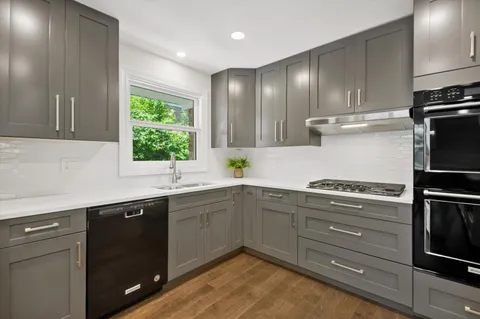$899,900 | 9200 North Lowell Avenue, Skokie, IL 60076