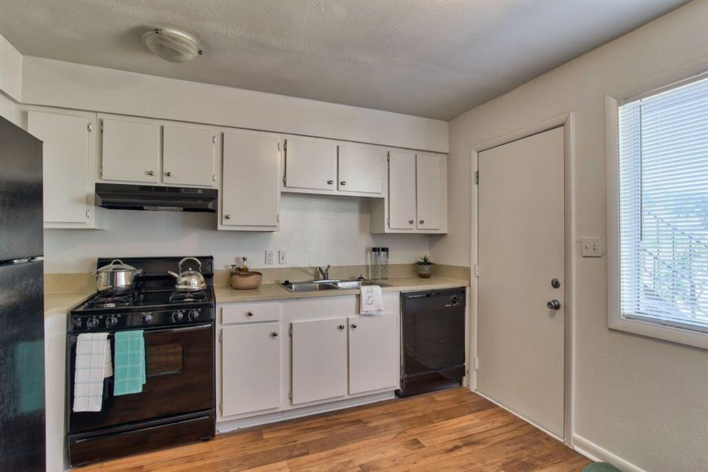 300 Hurt Road, Unit 1606 Smyrna, GA 30082 - Photo 1 of 13