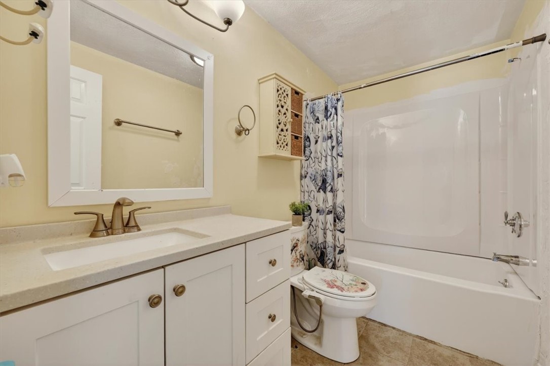 2970 Mendon Road, Unit 51 Cumberland, RI 02864 - Photo 18 of 46