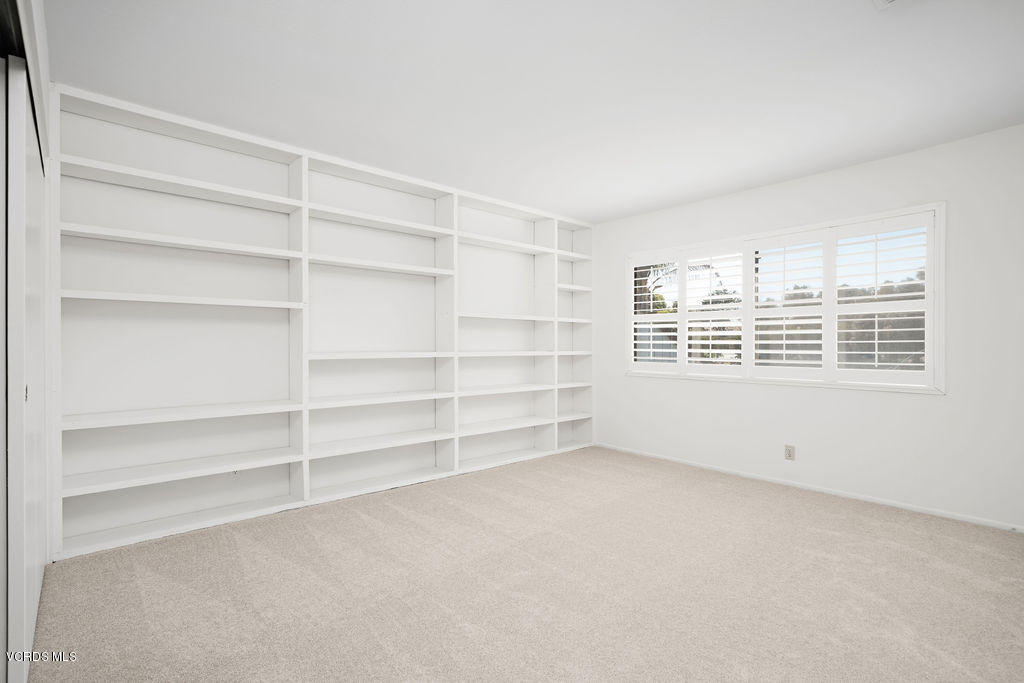 2260 Harbor Boulevard Oxnard, CA 93035 - Photo 24 of 28 a view of an empty room with a window