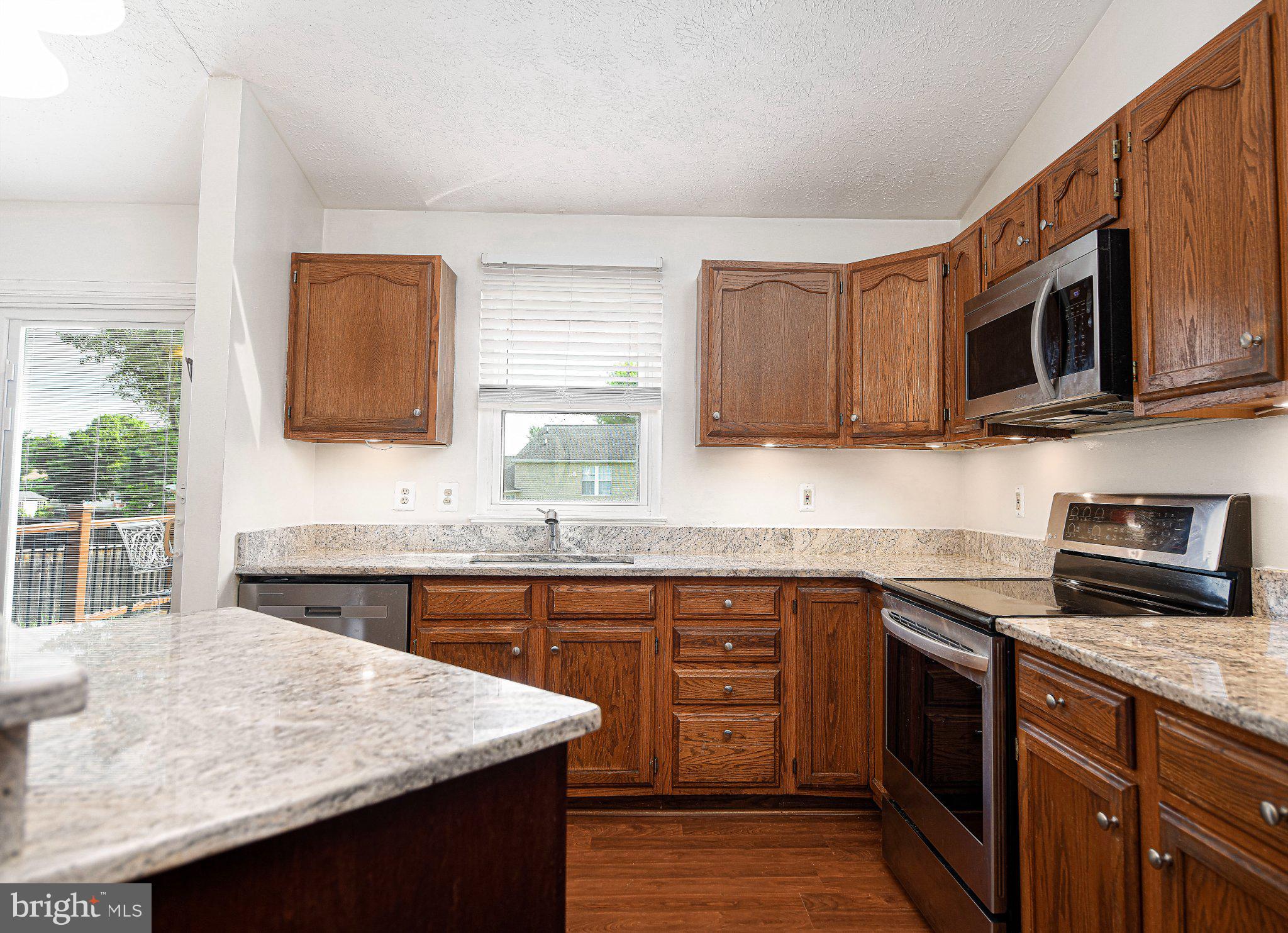 3202 Pouska Road Abingdon, MD 21009 - Photo 9 of 47 Charming kitchen with modern finishes.