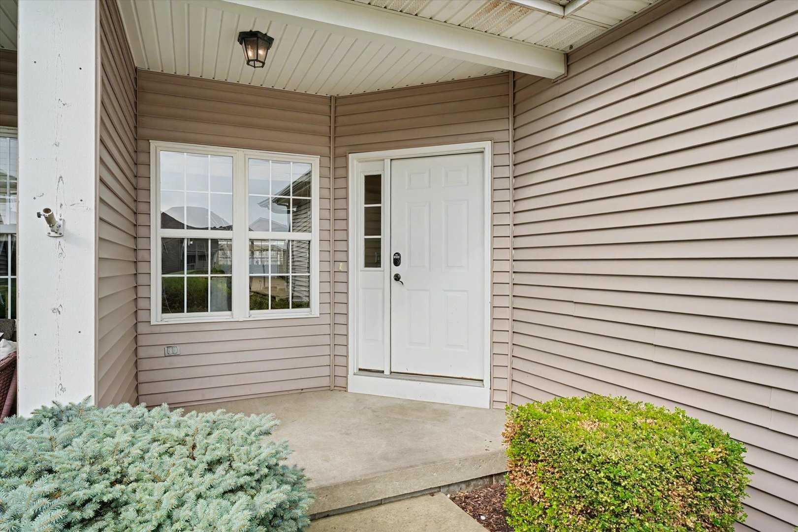 1505 Stonebluff Court Champaign, IL 61822 - Photo 5 of 33