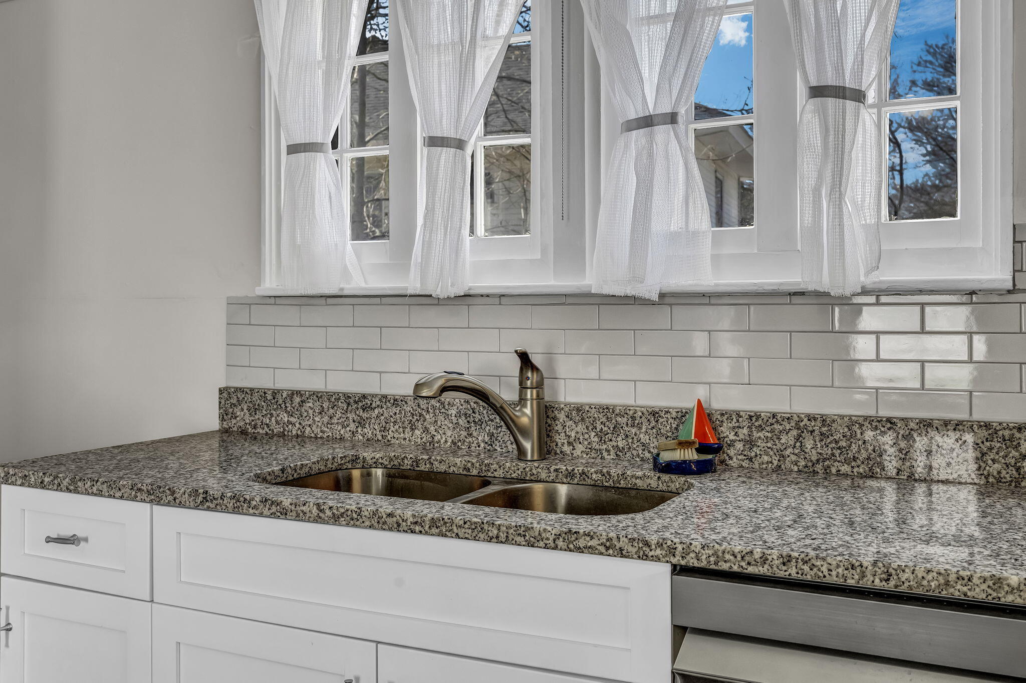 340 North Main Street Brewer, ME 04412 - Photo 9 of 79 27-web-or-mls-340-n-main-st