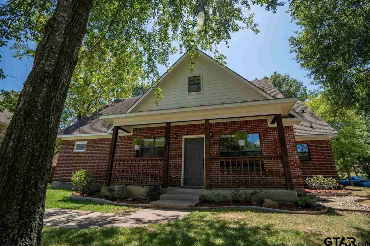 102 Pecan Ridge Mount Vernon, TX 75457 - Photo 1 of 1 Front Entrance/Street View