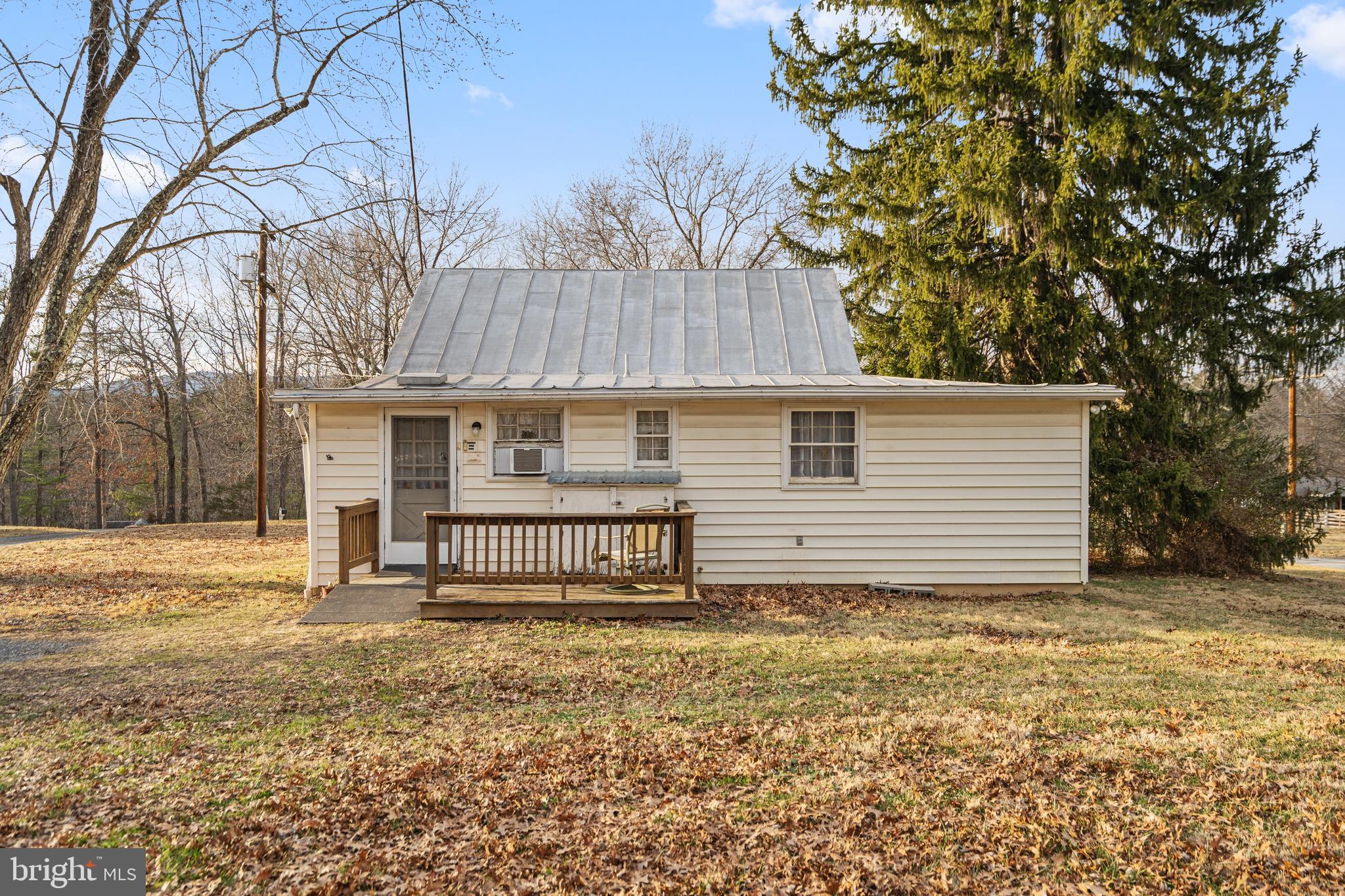 166 Laing Road Front Royal, VA 22630 - Photo 5 of 28 Gallery Image 5