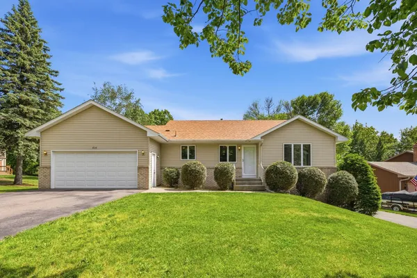 $424,900 | 836 Southview Street Southeast, Watertown, MN 55388