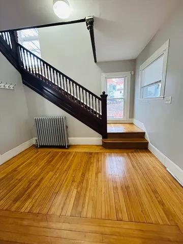 $1,200 | 2 Grout Court, Worcester, MA 01610