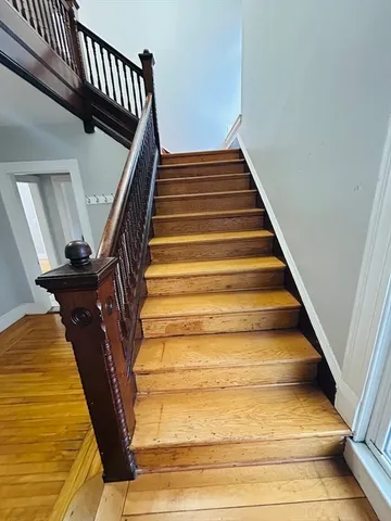 $1,200 | 2 Grout Court, Worcester, MA 01610