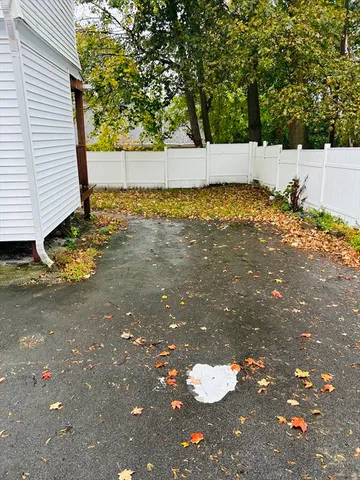 $1,200 | 2 Grout Court, Worcester, MA 01610