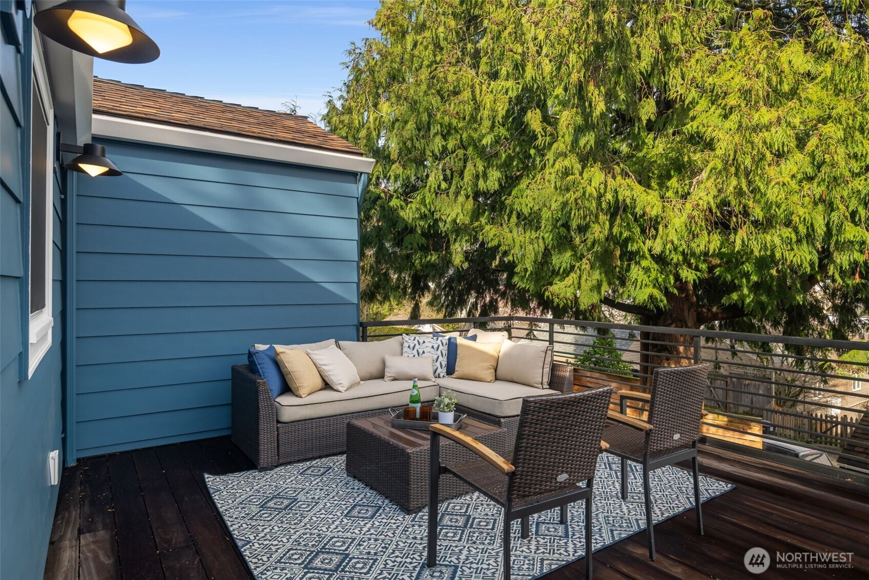 5232 38th Avenue Northeast Seattle, WA 98105 - Photo 13 of 40