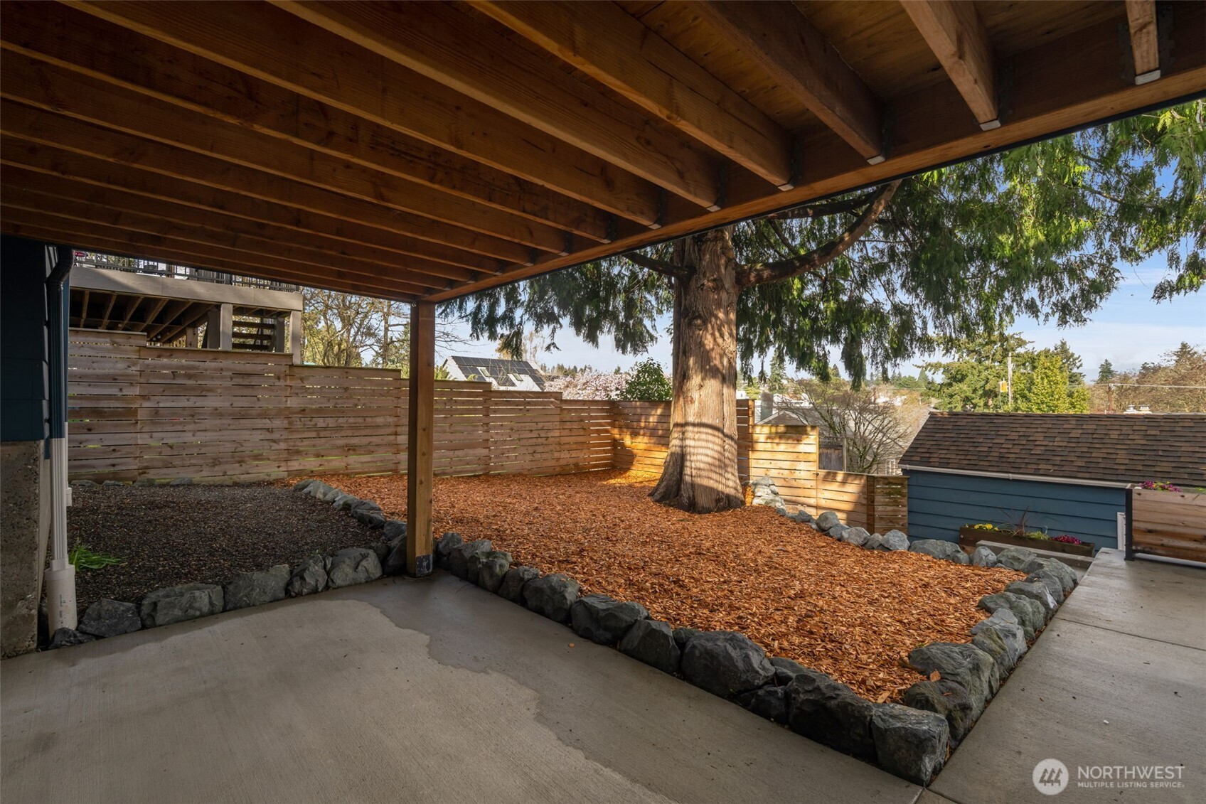 5232 38th Avenue Northeast Seattle, WA 98105 - Photo 34 of 40