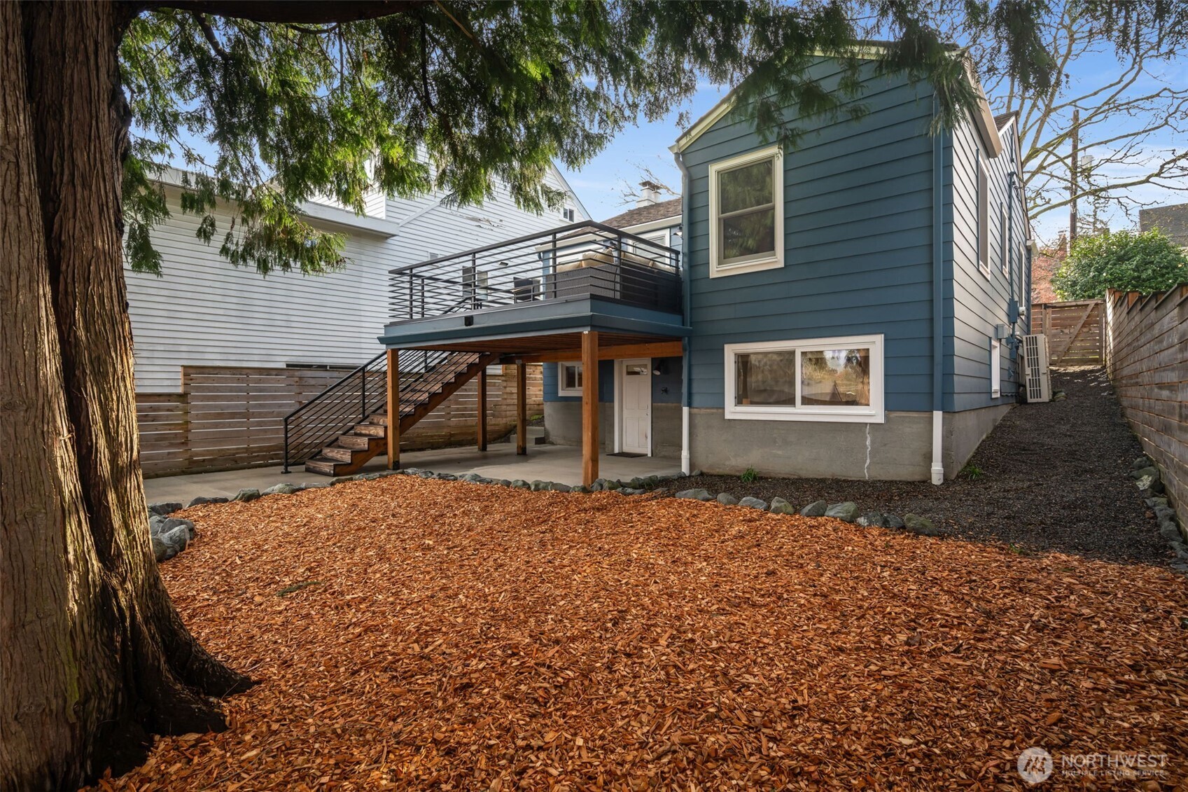 5232 38th Avenue Northeast Seattle, WA 98105 - Photo 36 of 40