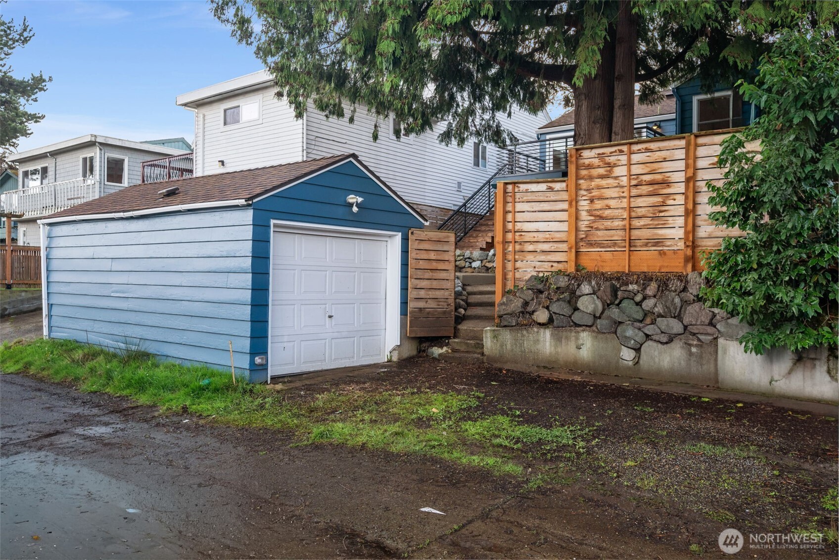 5232 38th Avenue Northeast Seattle, WA 98105 - Photo 38 of 40