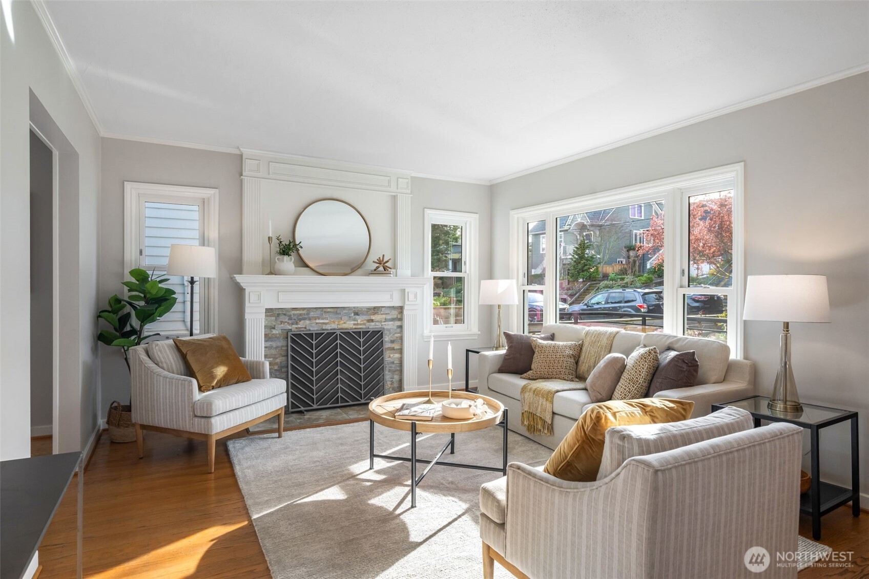 5232 38th Avenue Northeast Seattle, WA 98105 - Photo 5 of 40