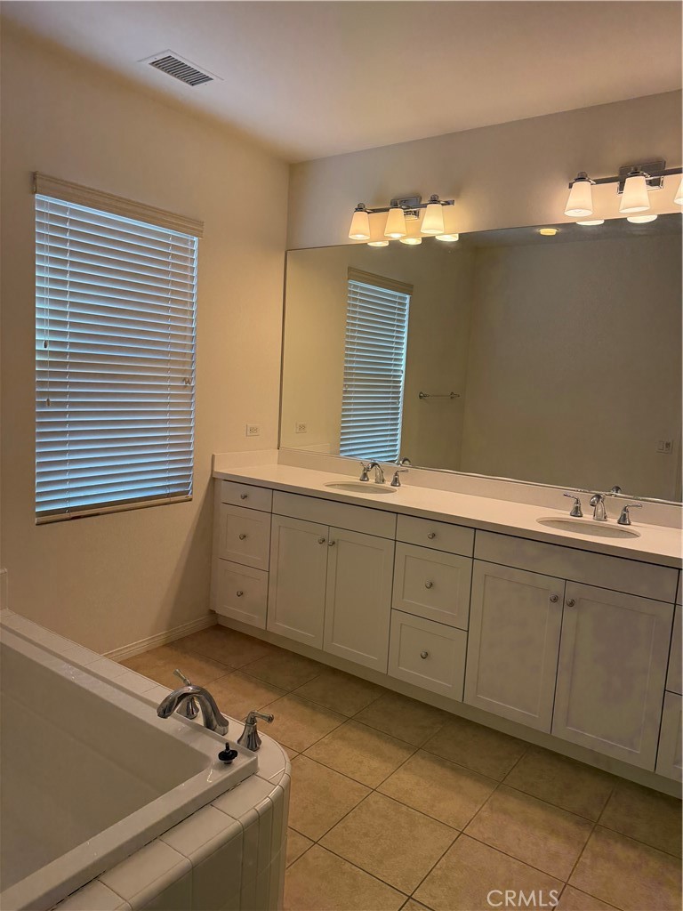 29 Shellbark Irvine, CA 92618 - Photo 6 of 13