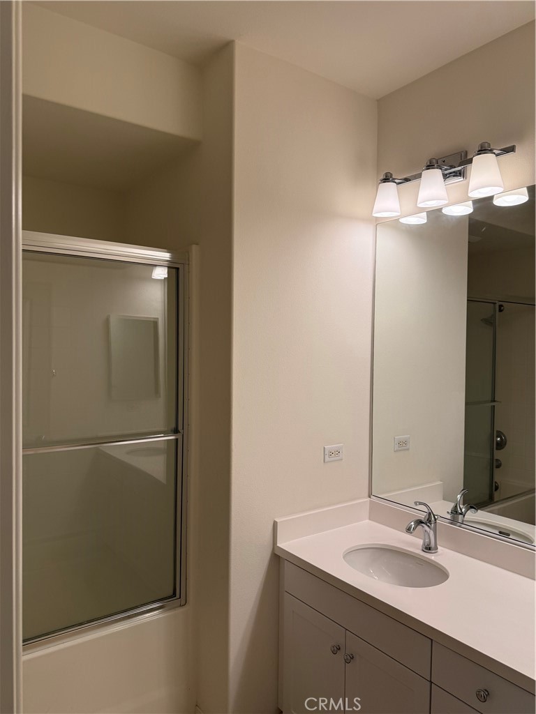 29 Shellbark Irvine, CA 92618 - Photo 10 of 13