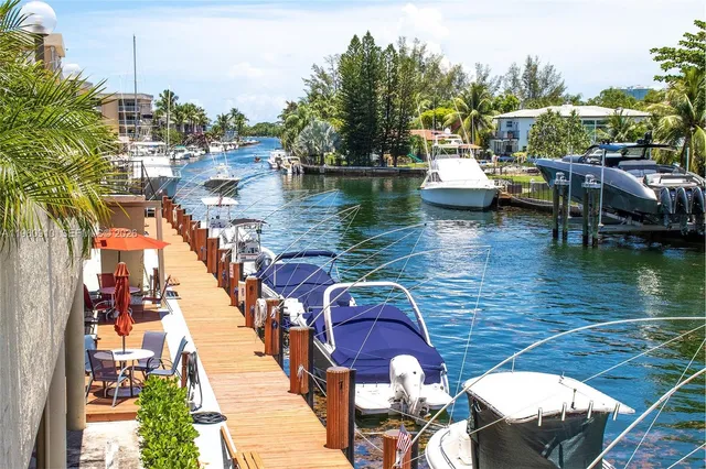 $302,500 | 2500 Northeast 135th Street, Unit B506, North Miami, FL 33181