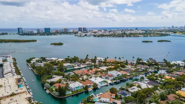 $302,500 | 2500 Northeast 135th Street, Unit B506, North Miami, FL 33181