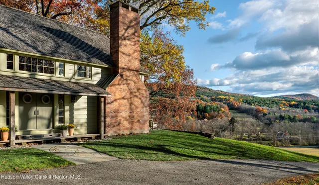 $1,295,000 | 46 Lockrow Road, Brunswick, NY 12180