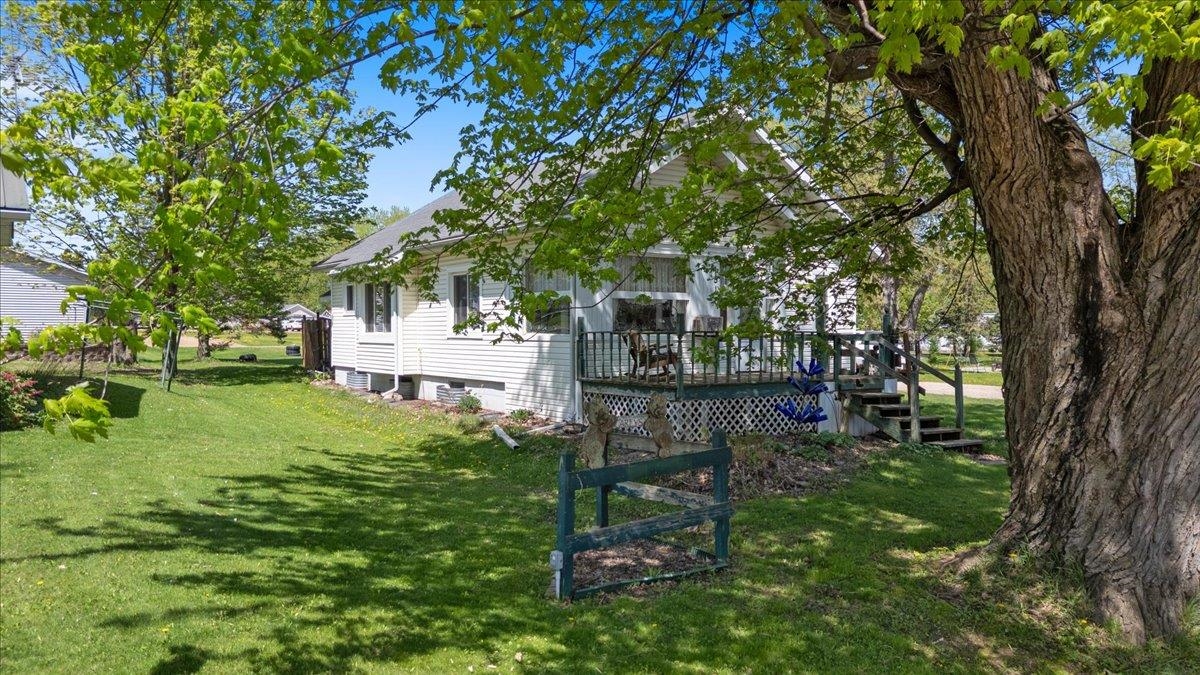 151 South Madison Street Unity, WI 54488 - Photo 9 of 38