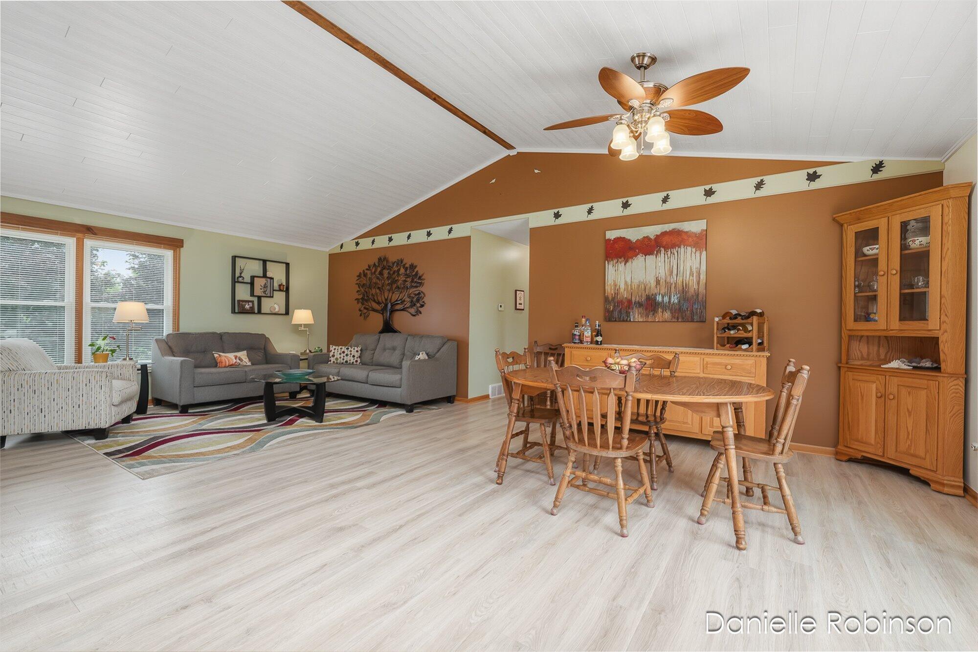 6829 12 Mile Road Northeast Rockford, MI 49341 - Photo 15 of 70 16-WM682912mile-57
