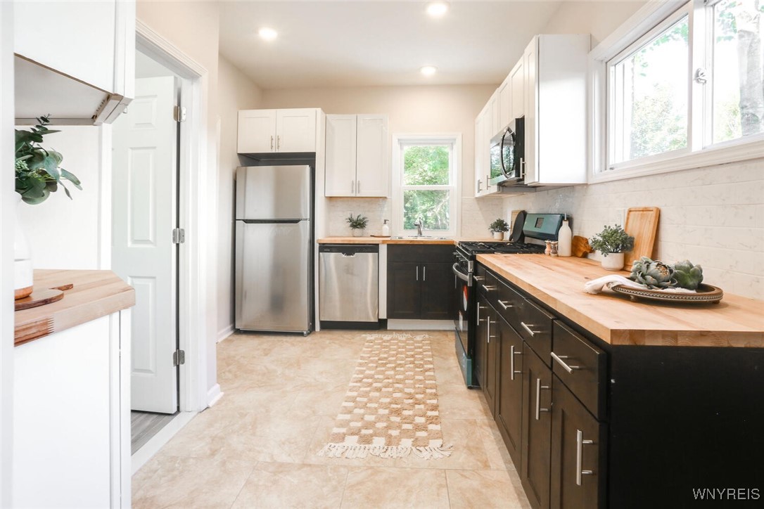 212 Normal Avenue Buffalo, NY 14213 - Photo 14 of 37