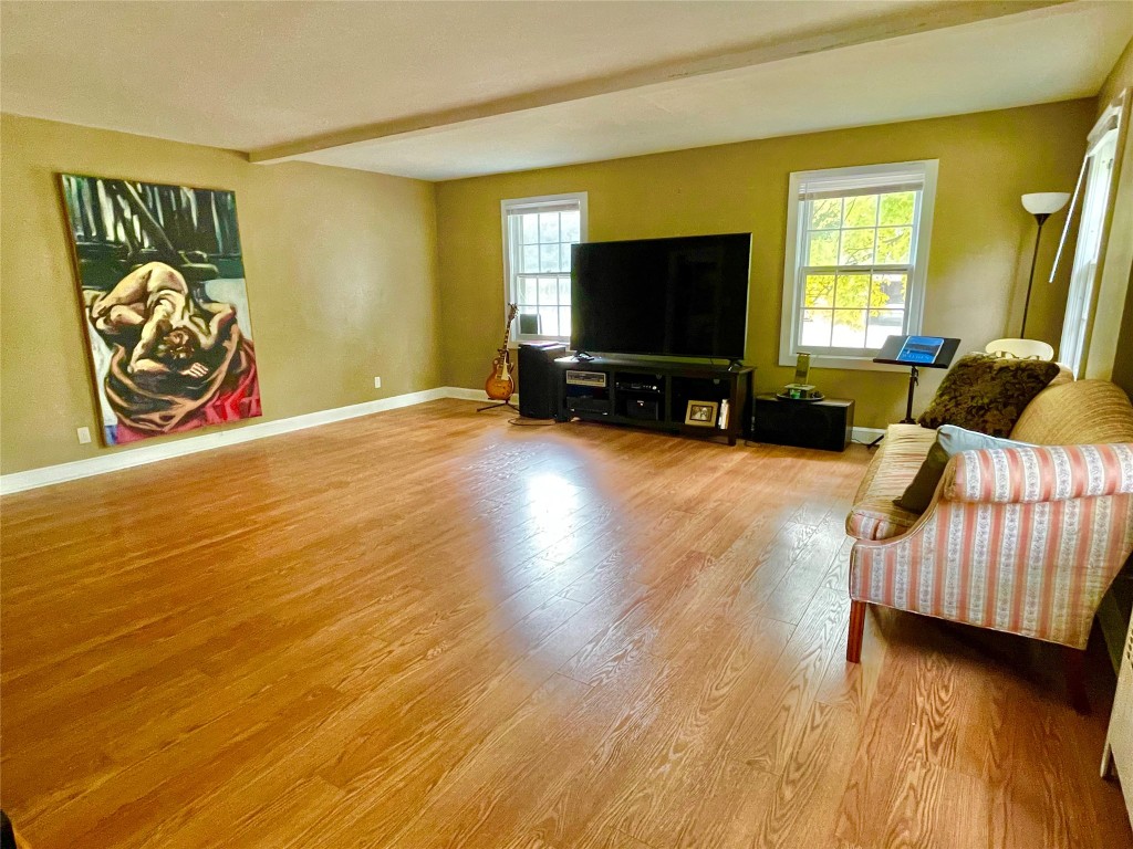Gallery Image 6