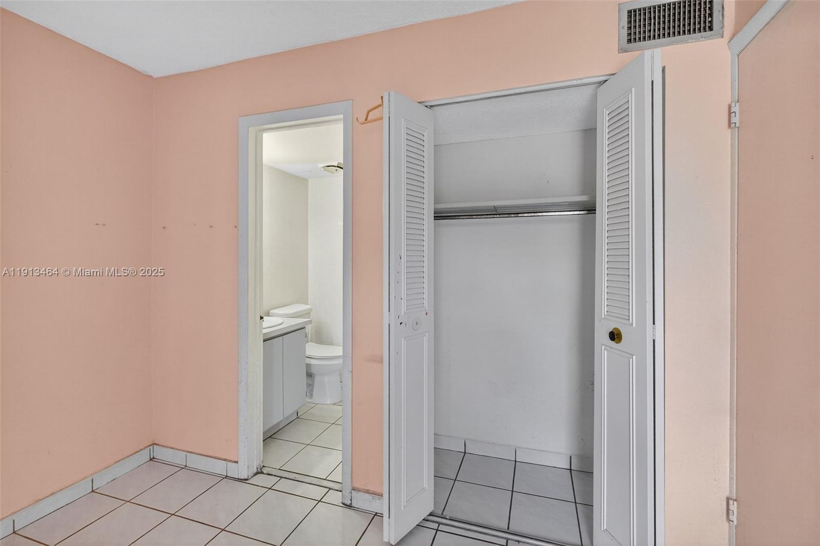 4841 Northwest 7th Street, Unit 3094 Miami, FL 33126 - Photo 23 of 33 a view of an empty room