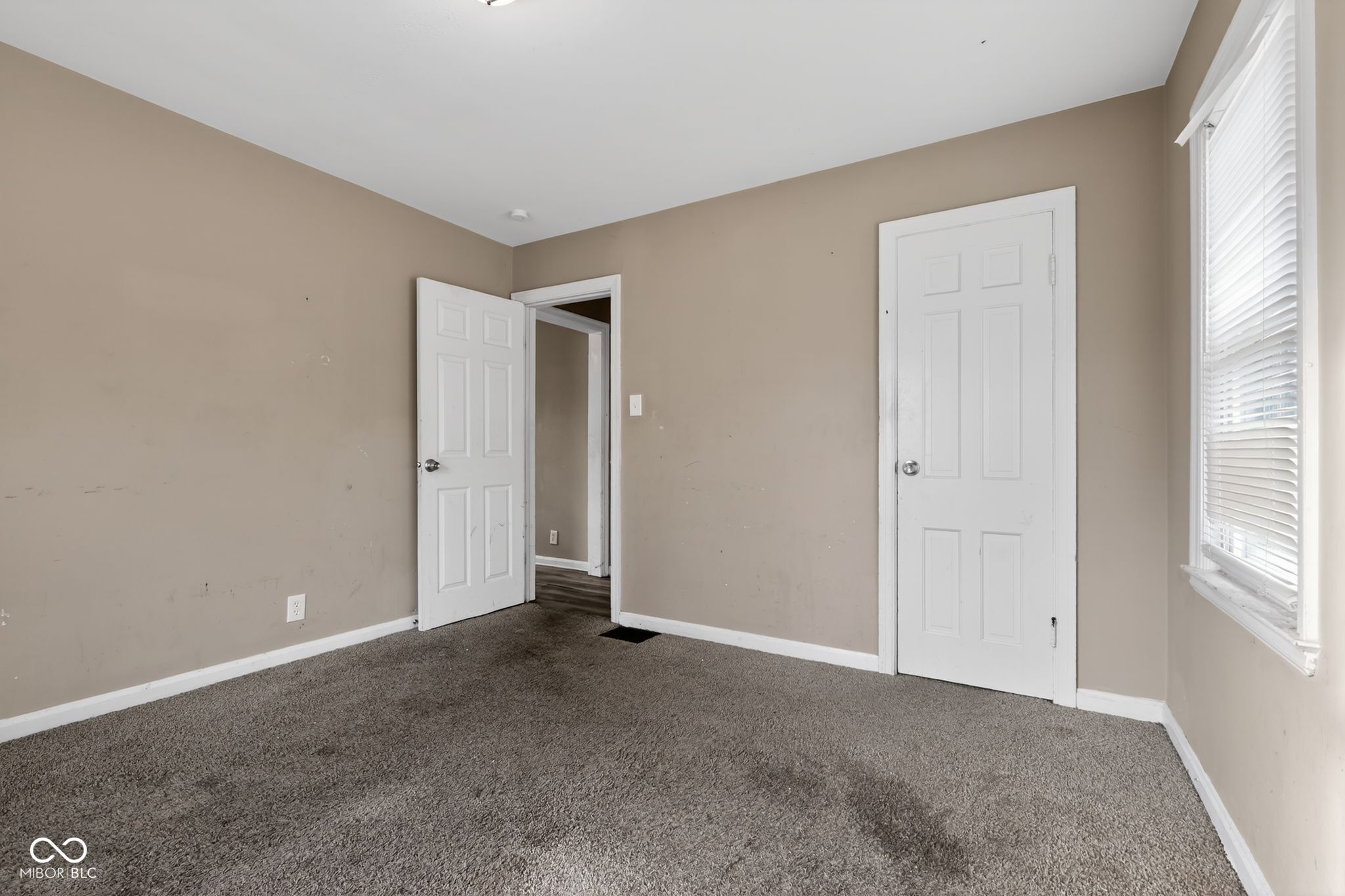 3702 East 35th Street Indianapolis, IN 46218 - Photo 18 of 33