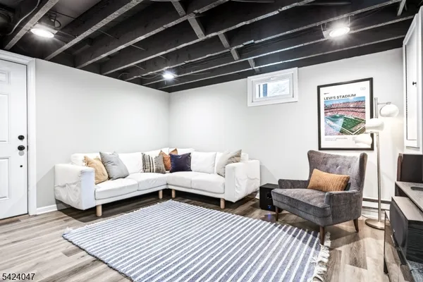 $925,000 | 1438 Dunn Parkway, Mountainside, NJ 07092