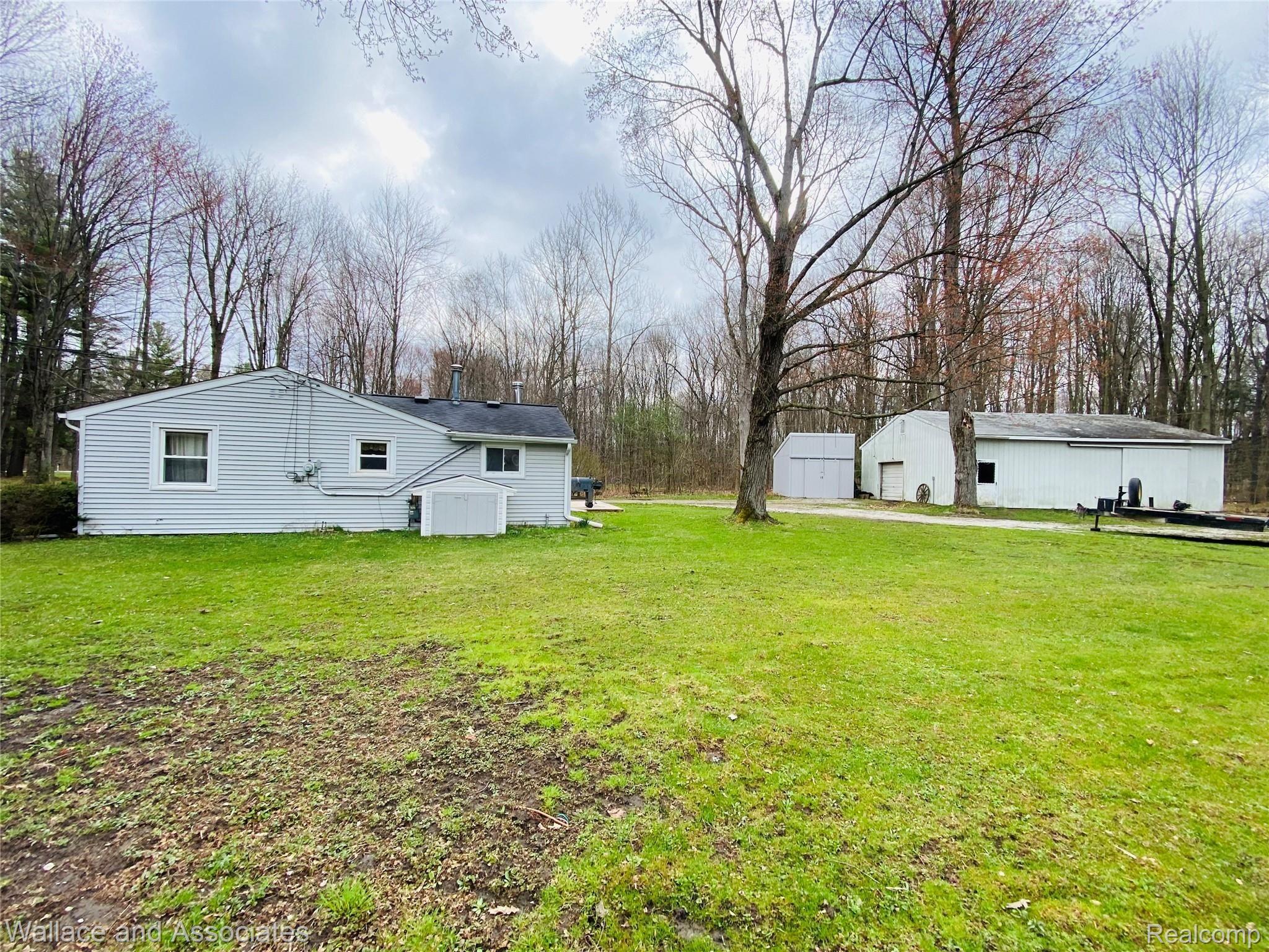 7093 Phillips Road North Street, MI 48049 - Photo 5 of 26 IMG-8390.jpg