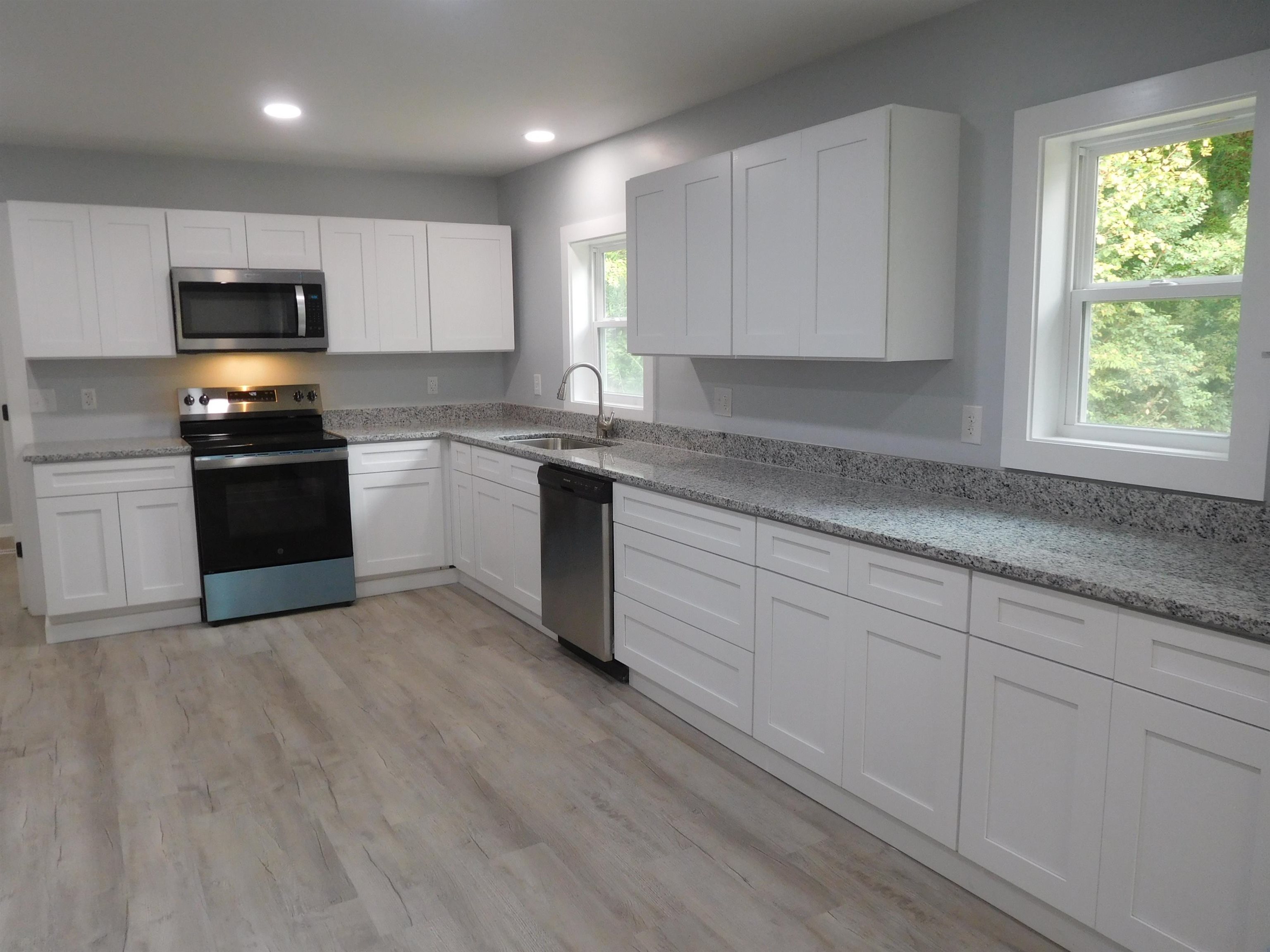 923 Bonner Lake Road Gaffney, SC 29340 - Photo 3 of 14