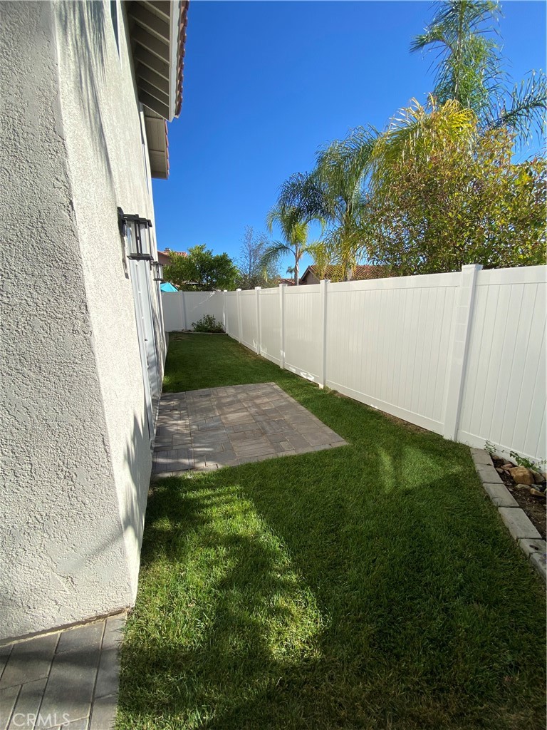 7 Mejorana Rancho Santa Margarita, CA 92688 - Photo 43 of 44 a view of a backyard