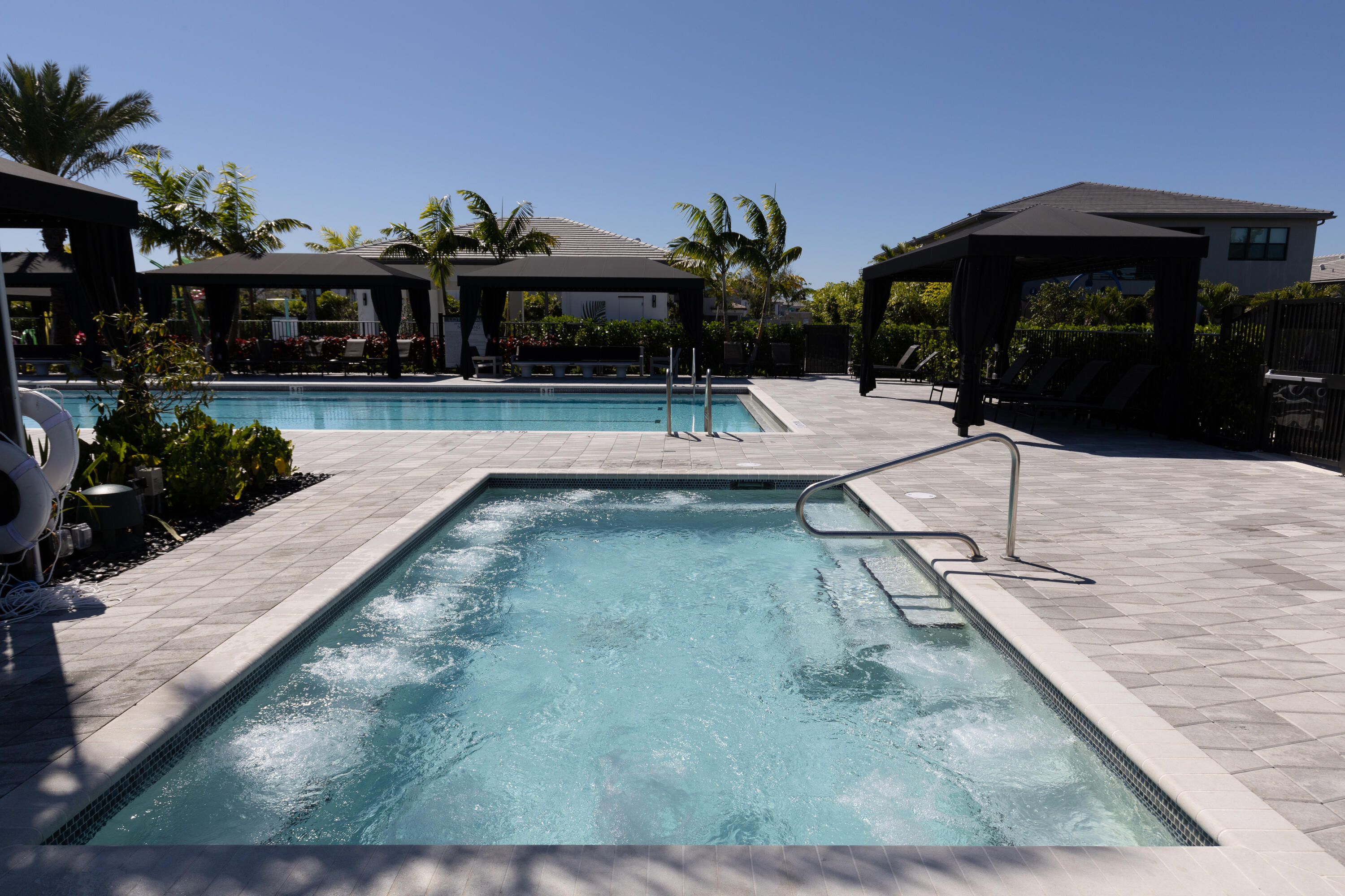 8252 Crystal Downs Avenue Boca Raton, FL 33434 - Photo 25 of 49 a view of a house with tub