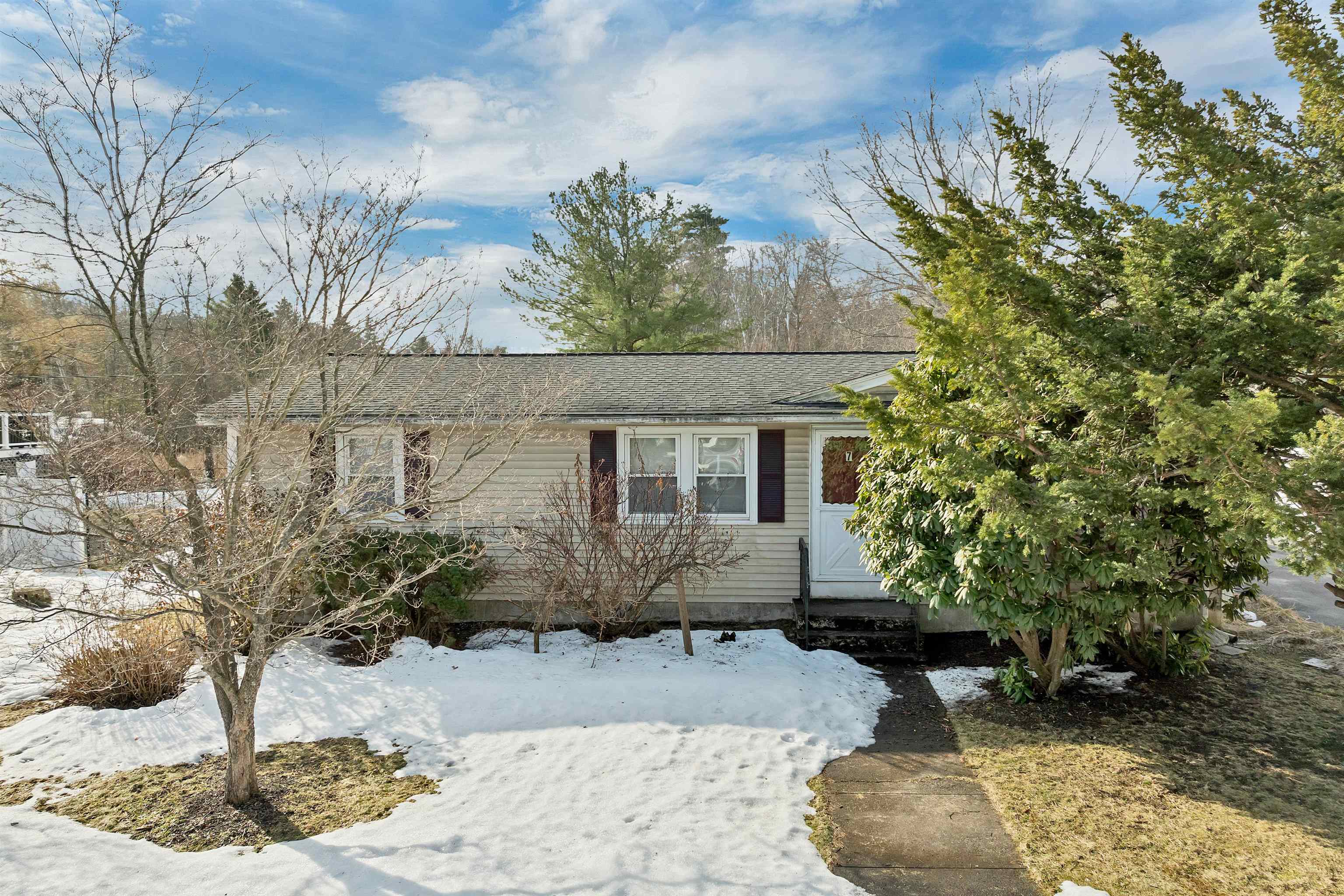 7 Therese Road Salem, NH 03079 - Photo 25 of 36