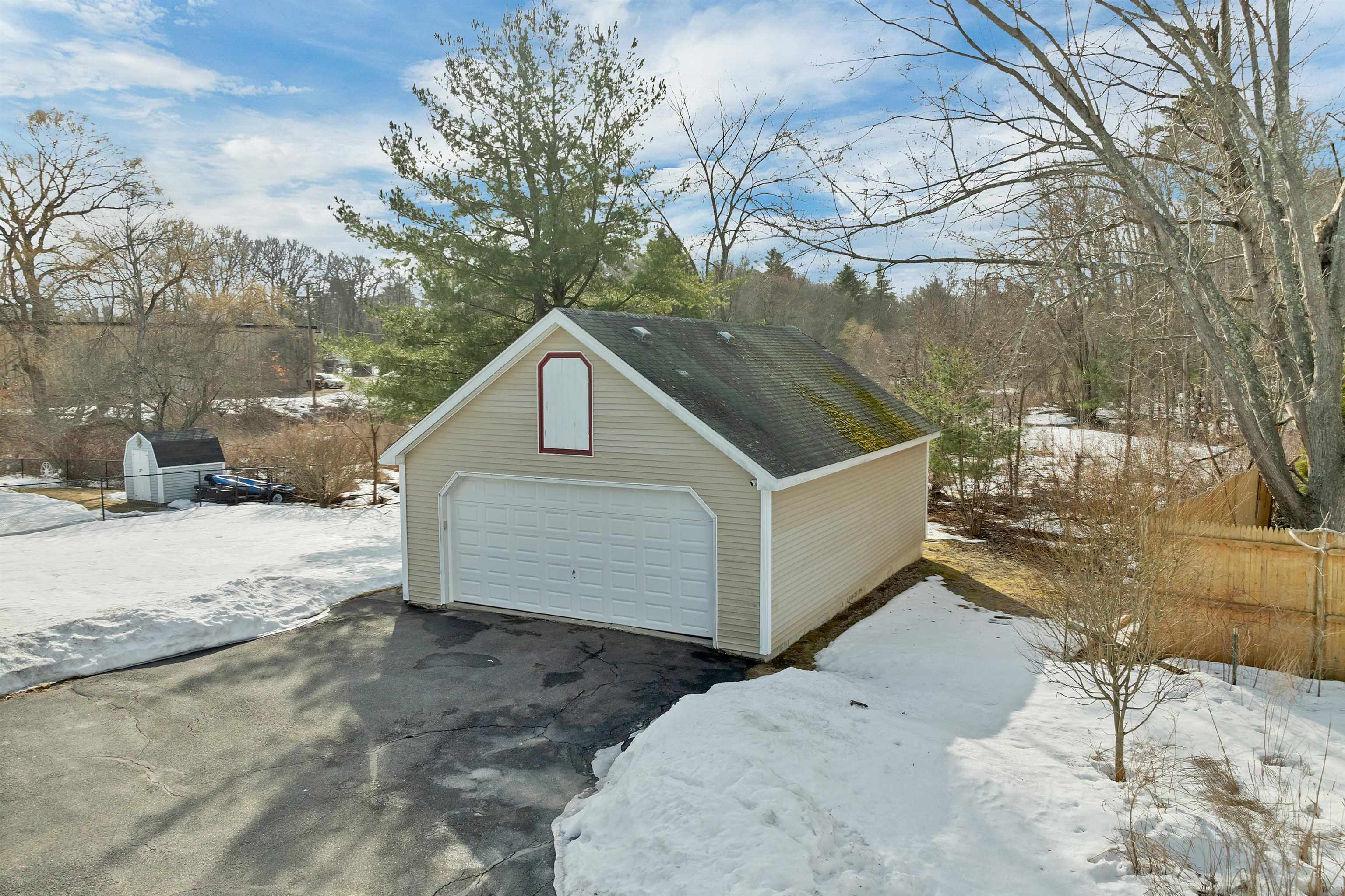 7 Therese Road Salem, NH 03079 - Photo 31 of 36