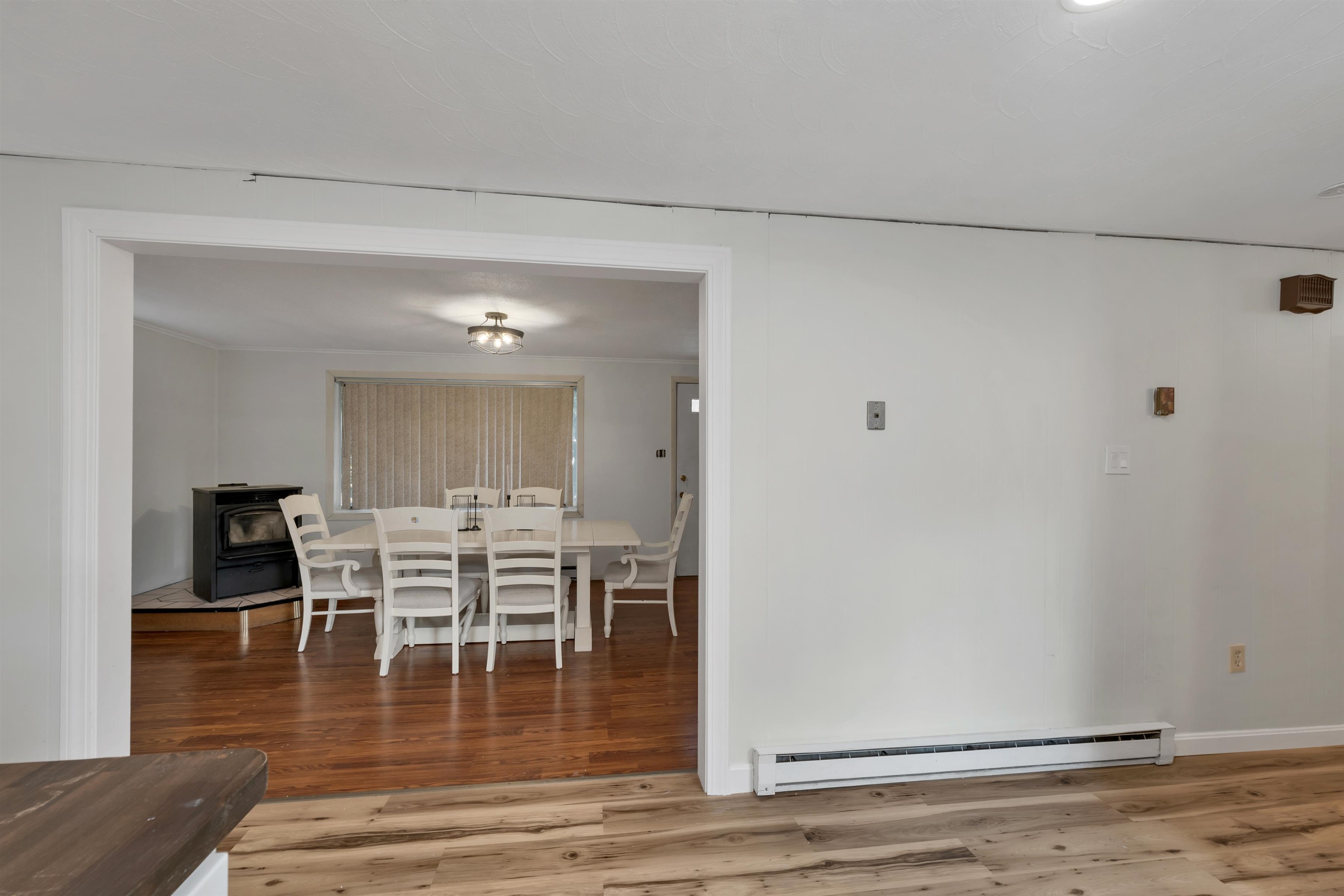 7 Therese Road Salem, NH 03079 - Photo 4 of 36