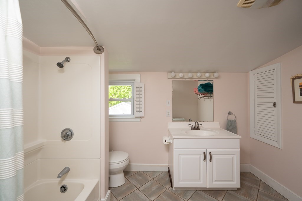 26 Linscott Road Hingham, MA 02043 - Photo 24 of 42 Gallery Image 24